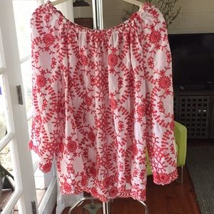 NWOT 100% cotton embroidered top. Large